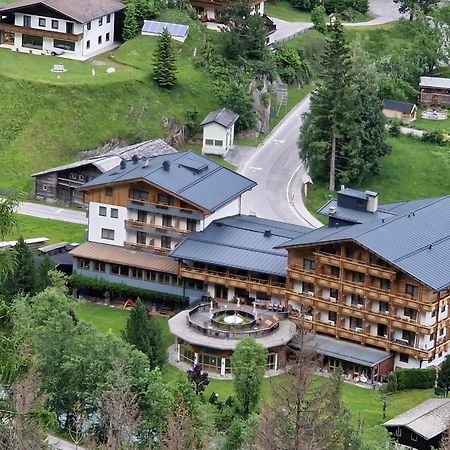 Hotel Kaerntnerhof Heiligenblut Extérieur photo